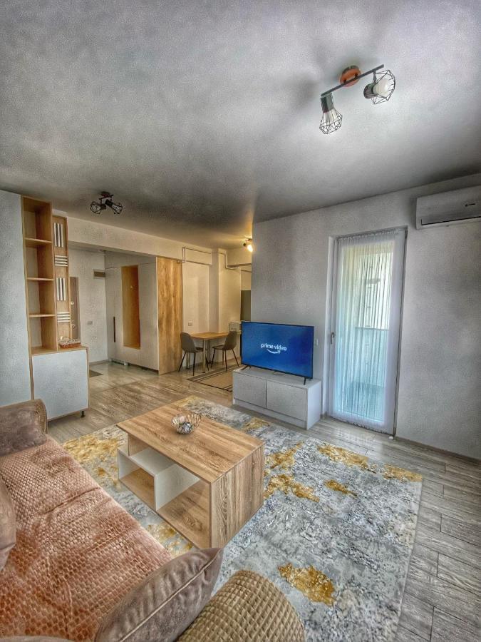 Homey Apartament 2 Rooms Palas Mall Iasi Bagian luar foto